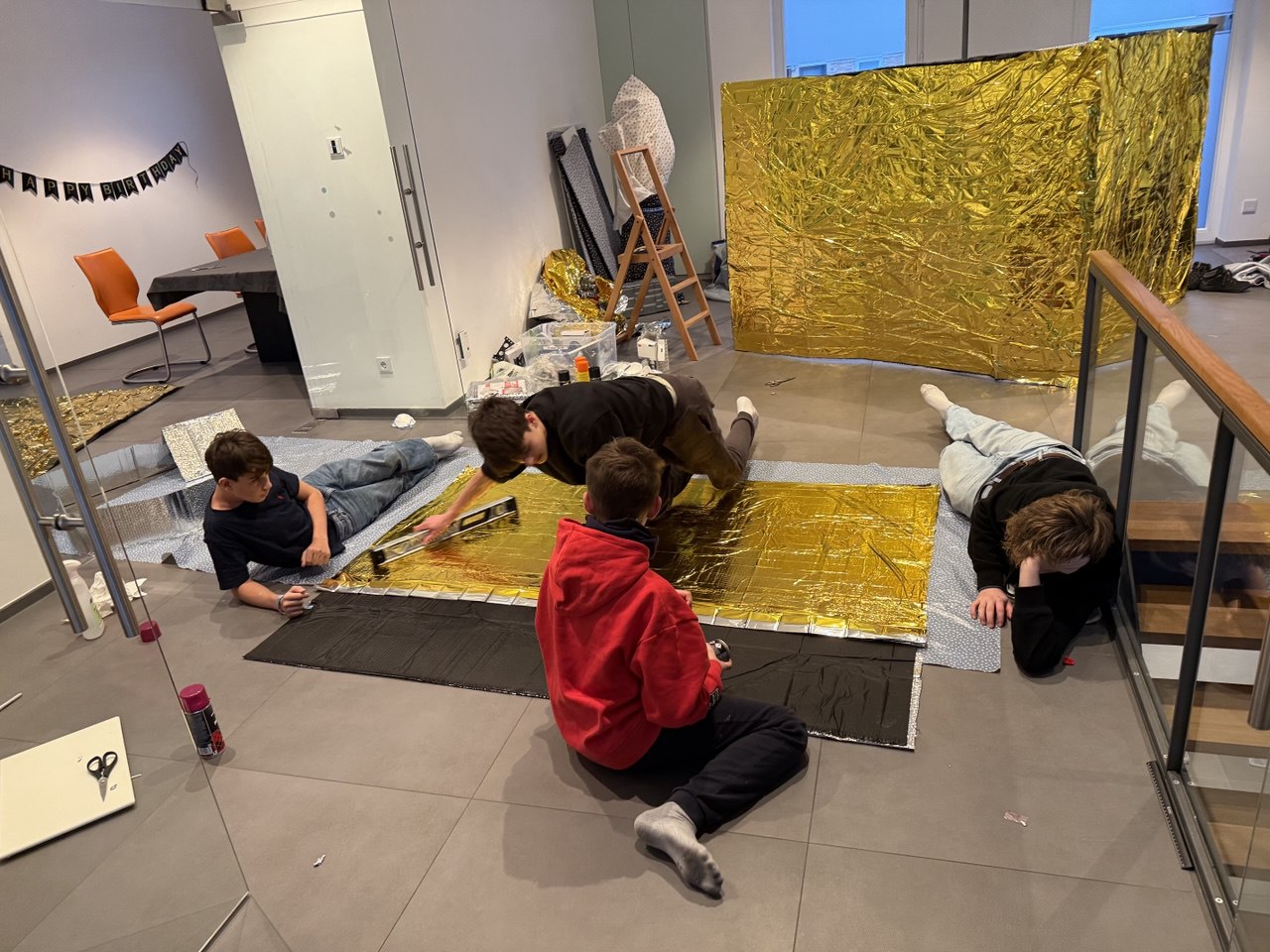 Luftblasen mit Wasserwaage entfernen